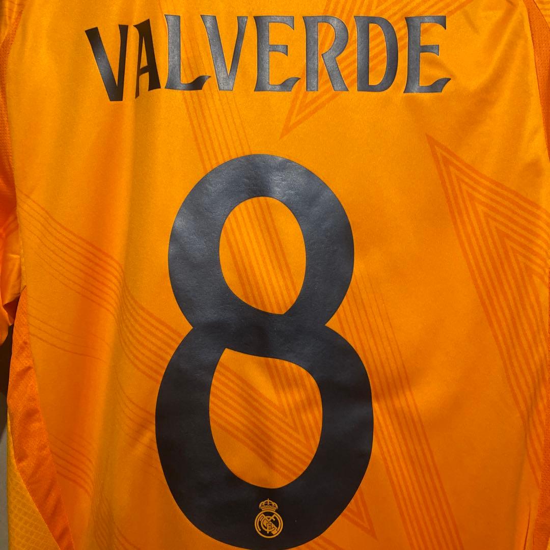 バルベルデ　レアル・マドリード　24/25　アウェイ　CL仕様