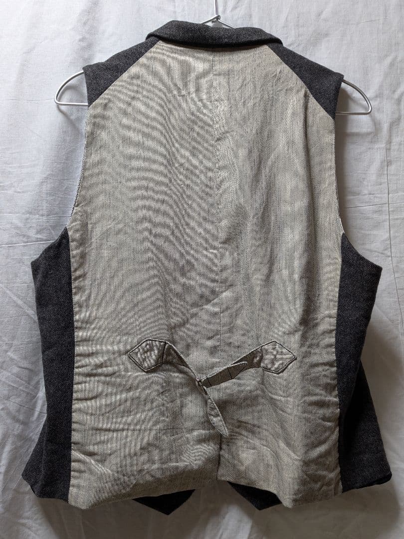 GEOFFREY B. SMALL　ジレ・ベスト