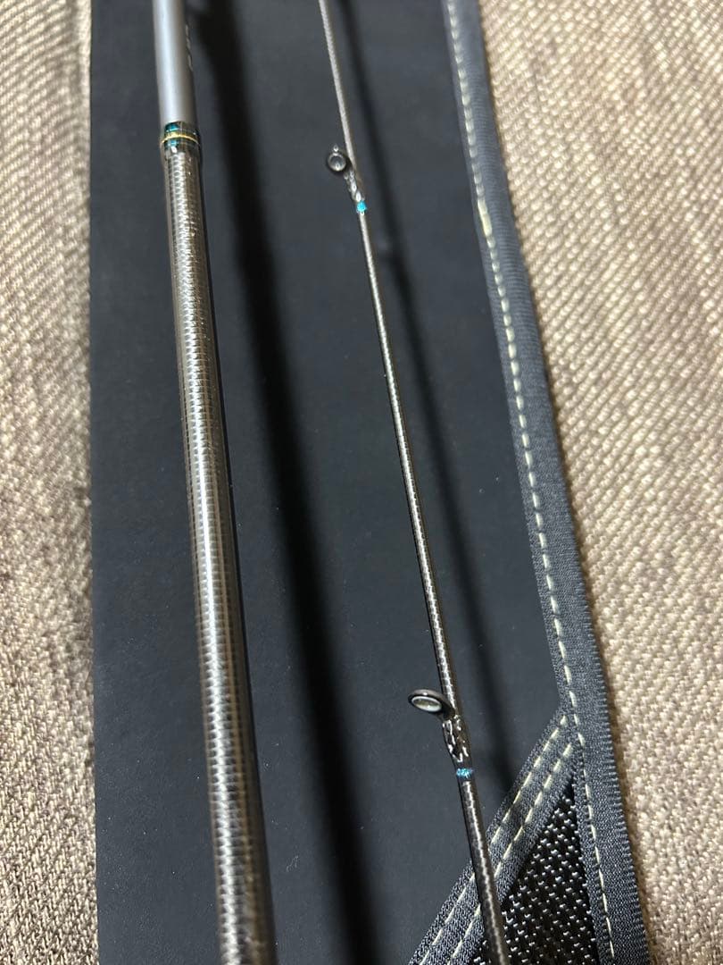 【極美品】ダイワ エメラルダス ストイスト ST 74 MMH-SMT