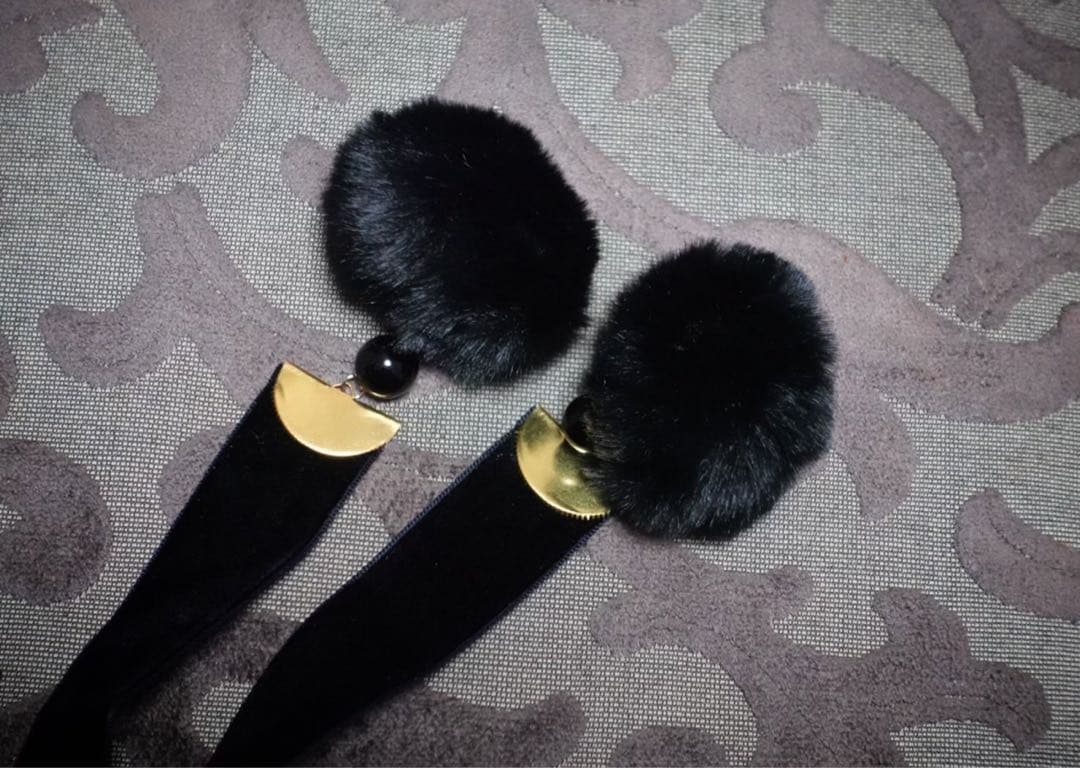 Luxmira 薔薇のファーヘッドドレス”Fascinant” 黒　送料込