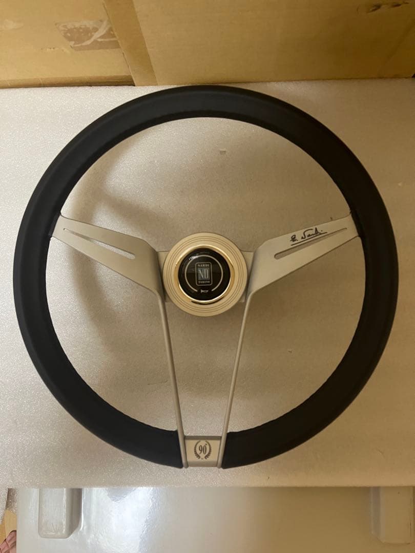 正規品　NARDI ナルディ　ノバンテシモ　クラシック　リング 限定品