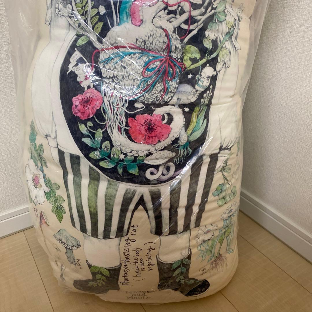 希少！直筆サインイラスト入り！ヒグチユウコさんビッグクッション