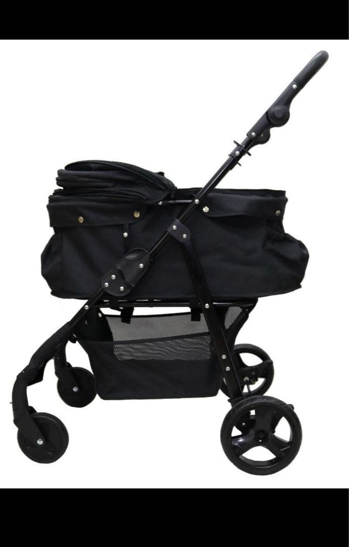 黒いペットカート メッシュ窓付き