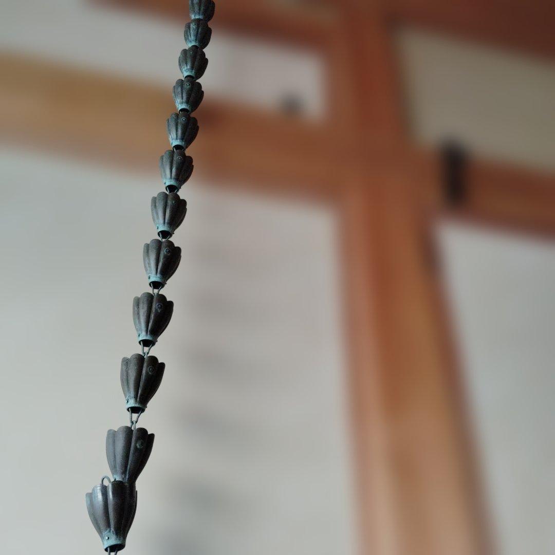 時代銅製鎖雨樋、全長約2.1メートル。