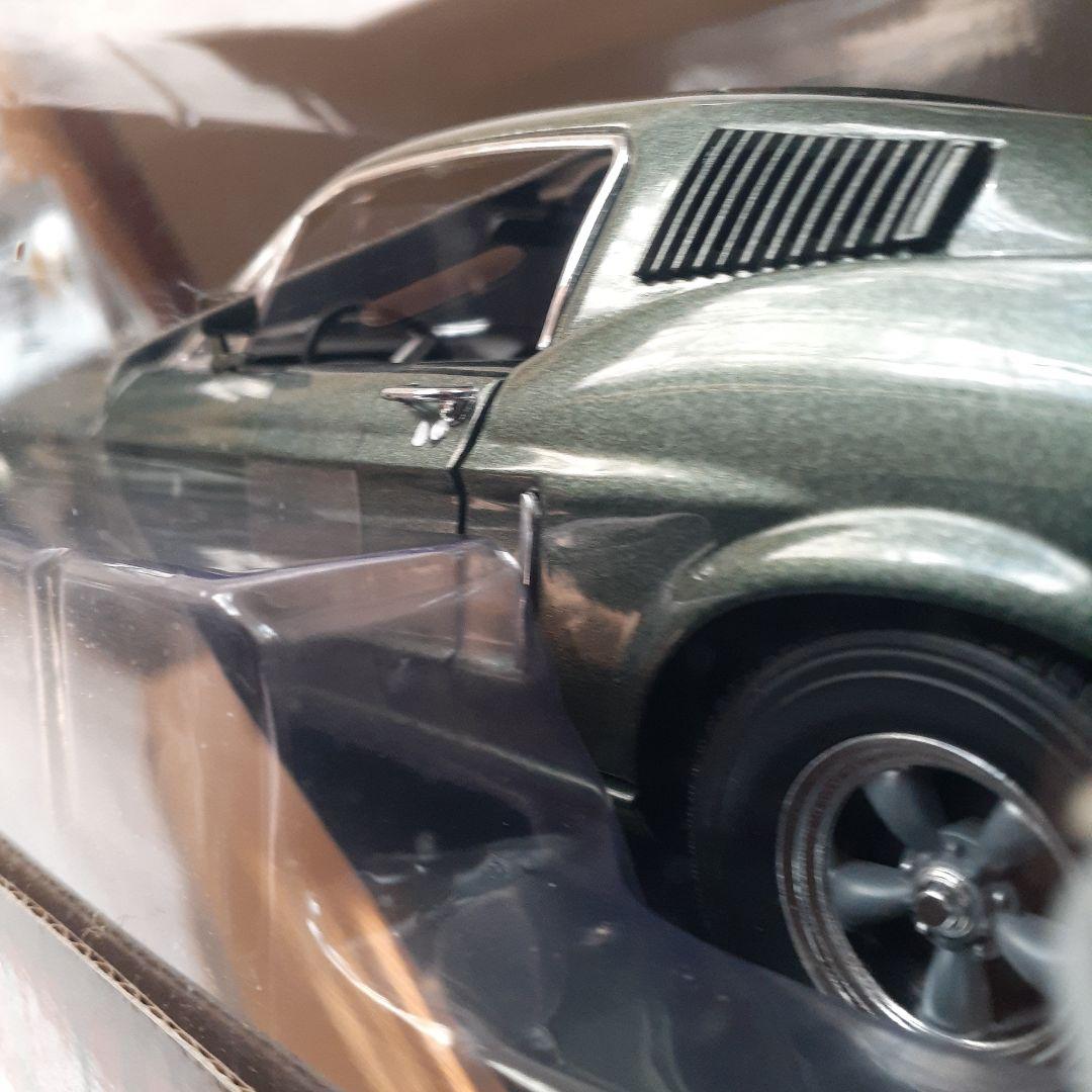 映画ブリッド劇中車2台セット1/18。