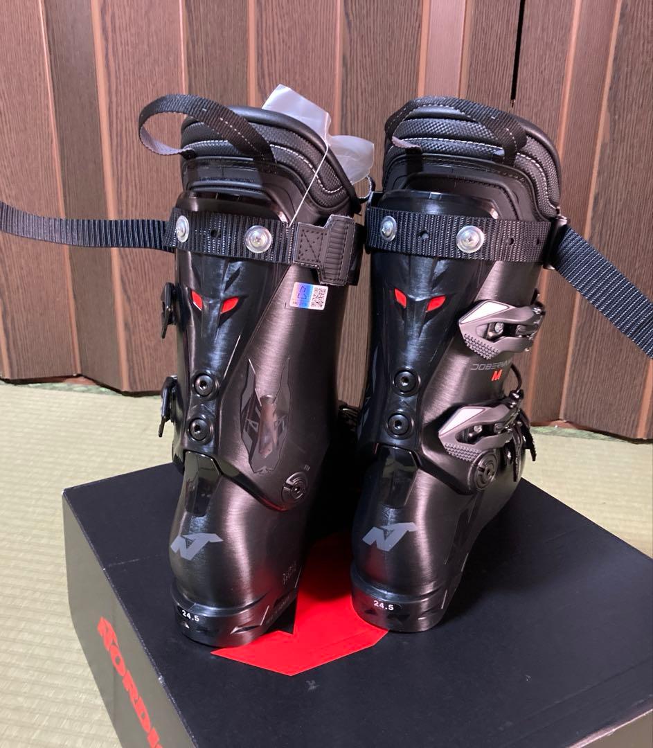 23/24 新品 NORDICAドーベル5M 24.5cm