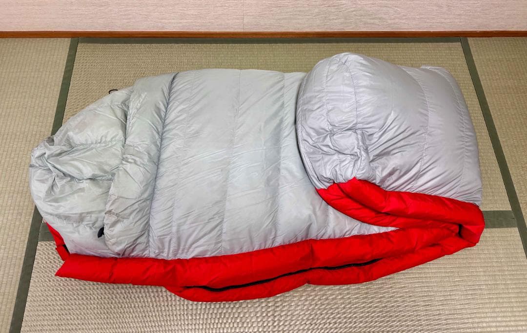 極暖シュラフ　Tianshan 赤 フード付き寝袋