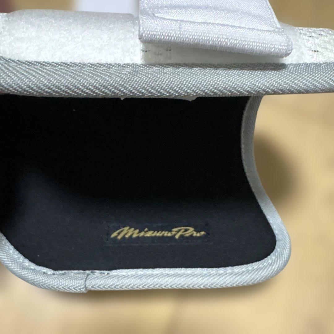 て*も様 Mizuno エルボーガード ホワイト　高校野球　硬式