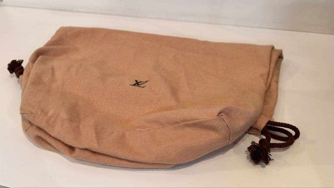 Louis Vuitton エピレザー ハンドバッグ レッド