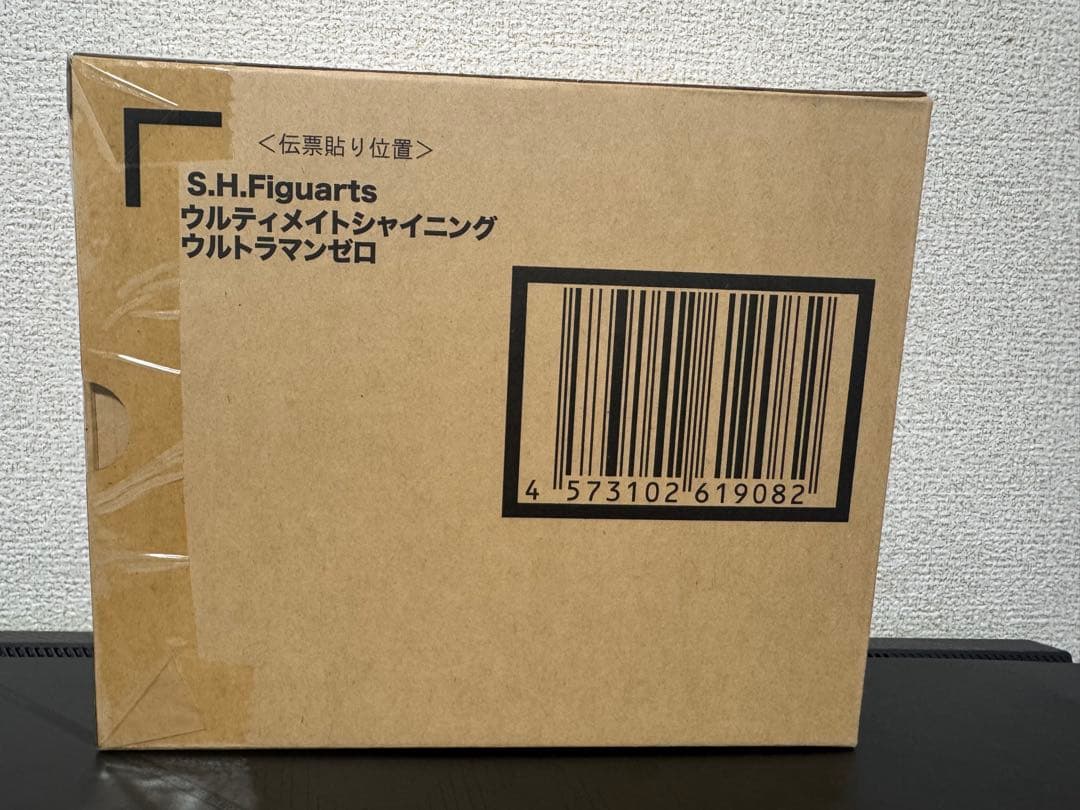 新品 S.H.Figuarts ウルティメイトシャイニングウルトラマンゼロ