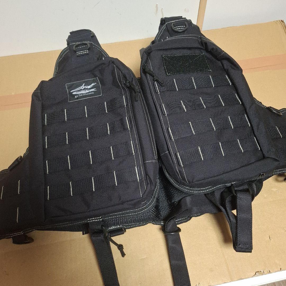 DRT　 サブロック×DRT 　スイムベイトゲームベスト　 新品