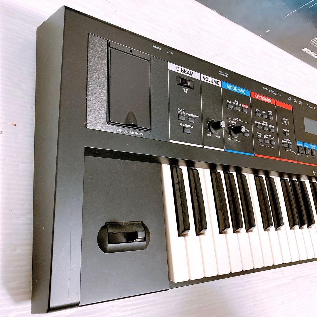 Roland JUNO-DI シンセサイザー