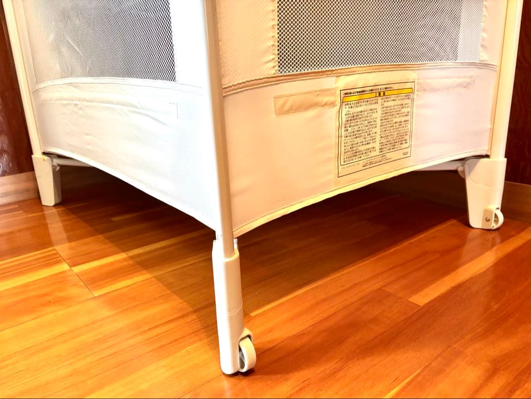 Aprica ベビーベッド ココネルエアー 折りたたみ収納可能