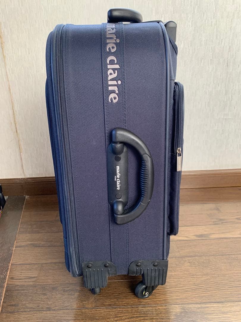 【希少品】marie claire ネイビー 中型スーツケース