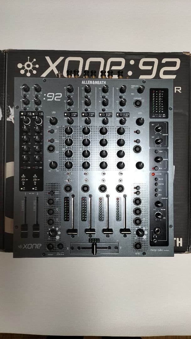 xone:92 DJミキサー