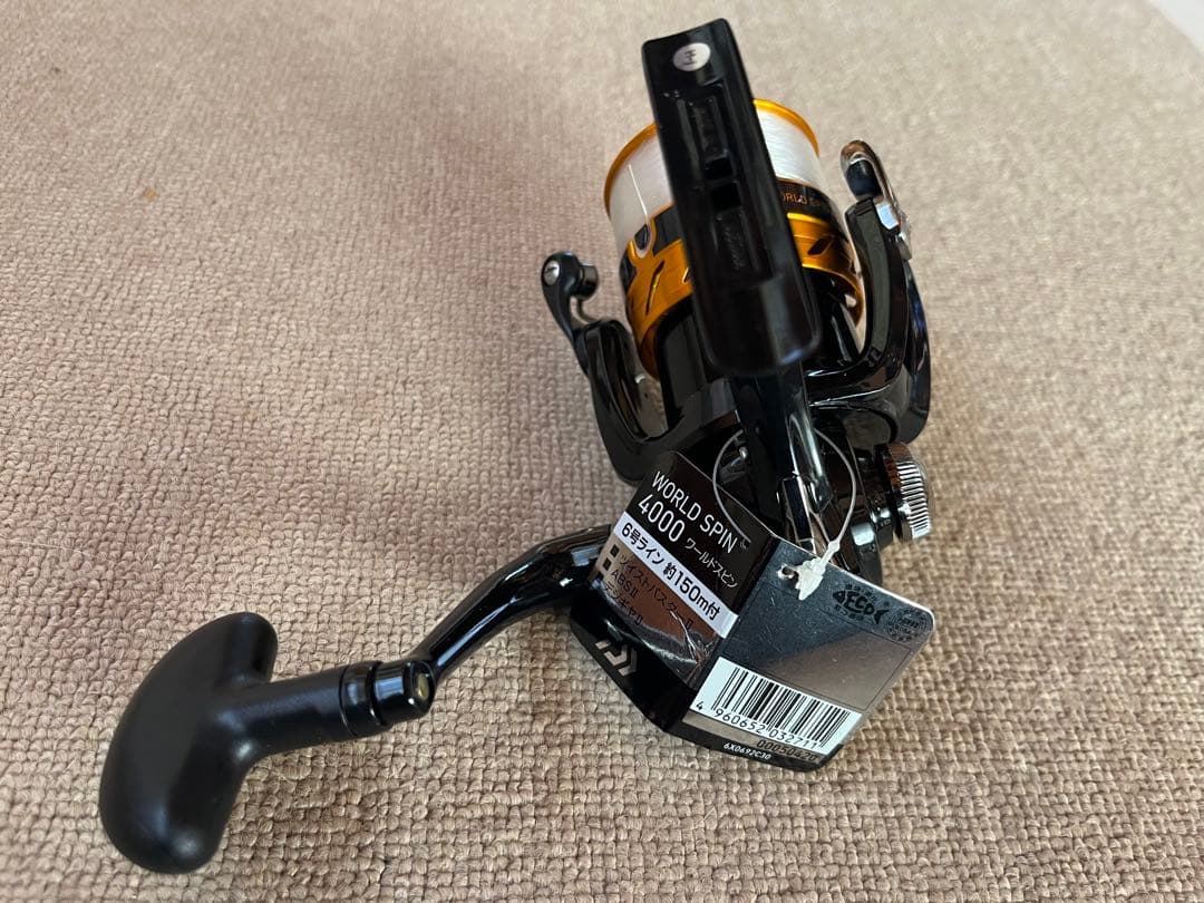 ダイワジョイナス 1500 と ワールドスピン 4000 未使用品2品まとめ売り