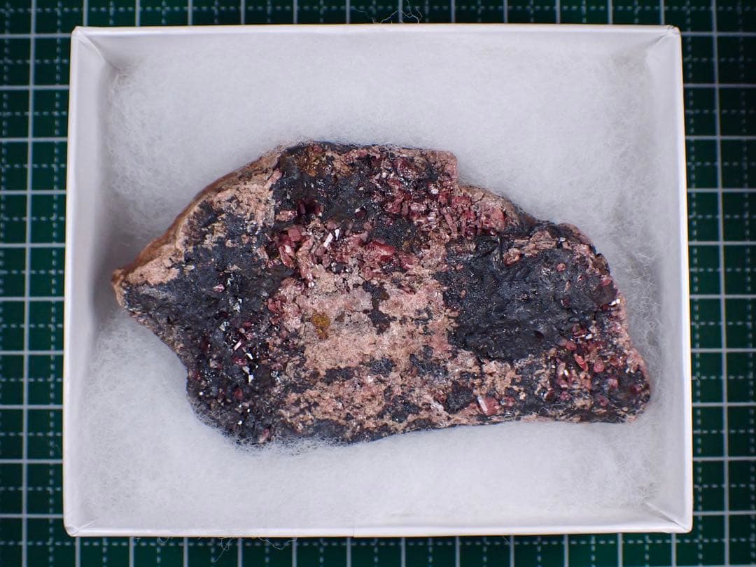 パイロクスマンガン鉱　田口鉱山