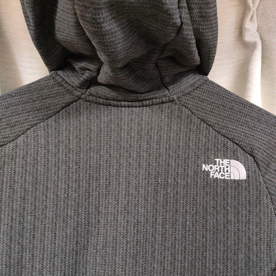 ノースフェイス フライウェイトバーサフーディ L グレー NL71972