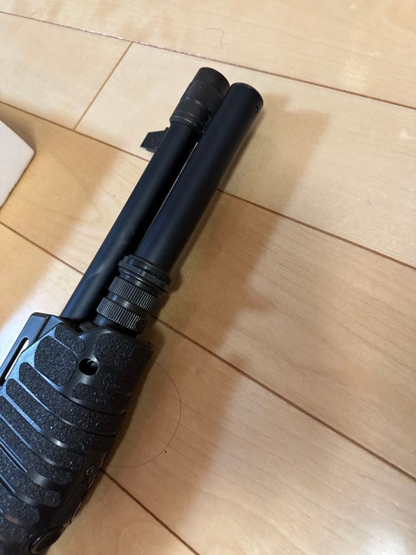 東京マルイ　スパス12　予備フォアグリップ、ショットガンシェル5個付き　動作OK