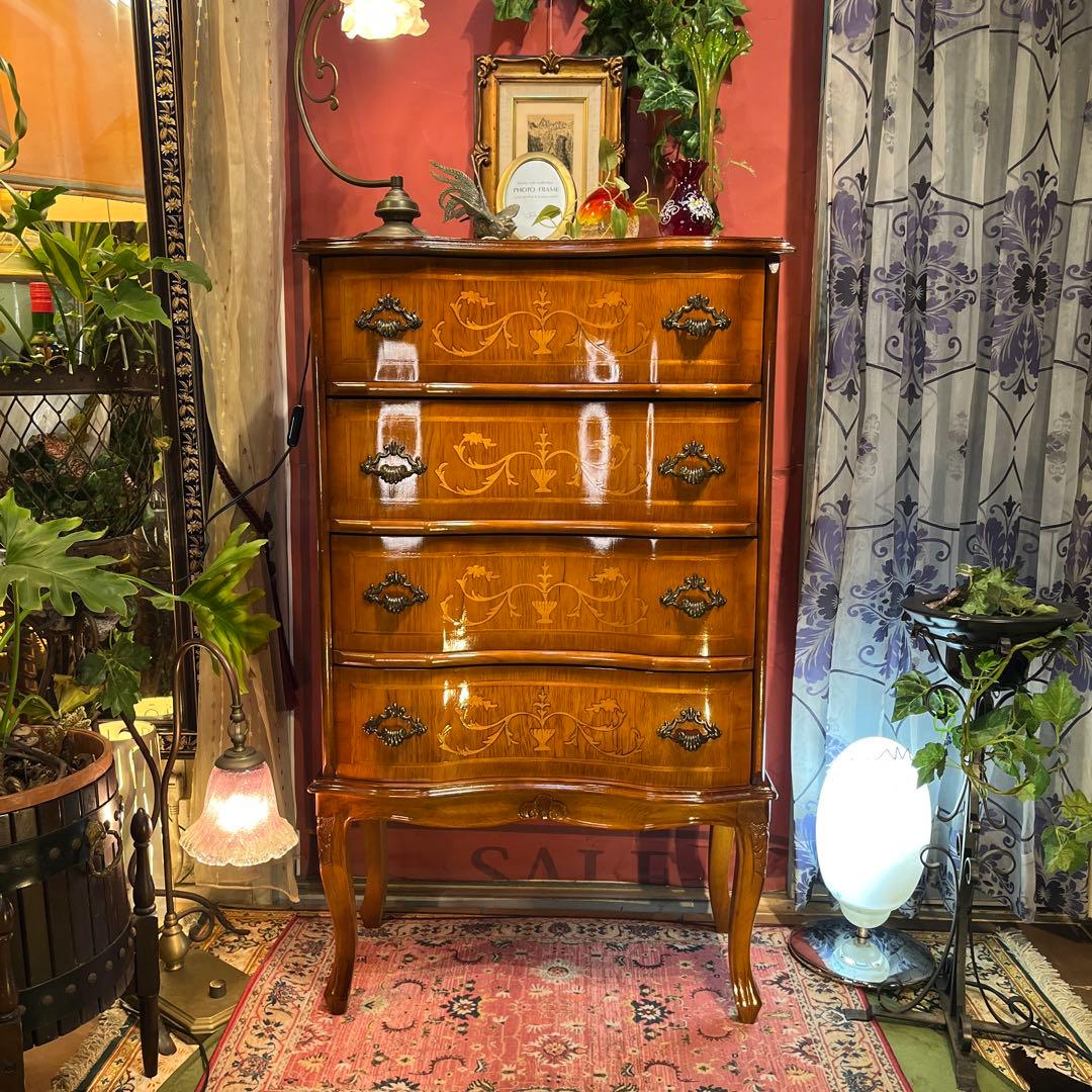 Sale 美品　コンパクトサイズ　アンティーク 象嵌　猫脚　４DRキャビネット