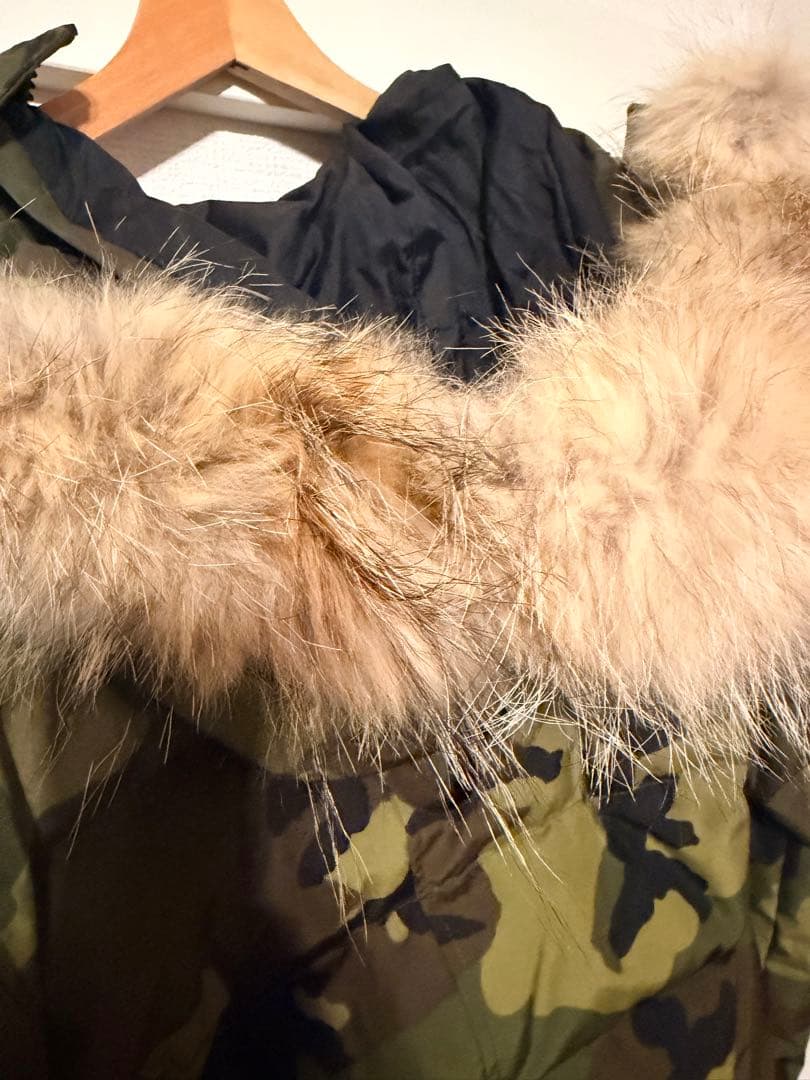 KK 【美品】カナダグース 迷彩ダウン CARSON PARKA