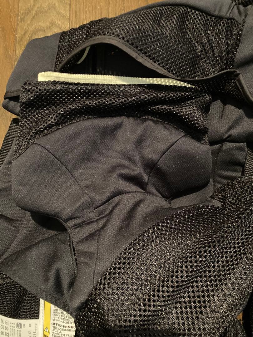 【美品】アプリカ　ラクリス　抱っこ紐