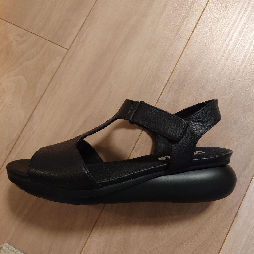 CAMPER ブラック サンダル オープントゥ