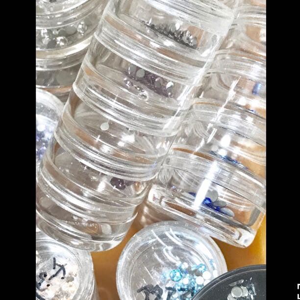 【大量！】デコ素材(ネイルストーン、ラインストーン一色)