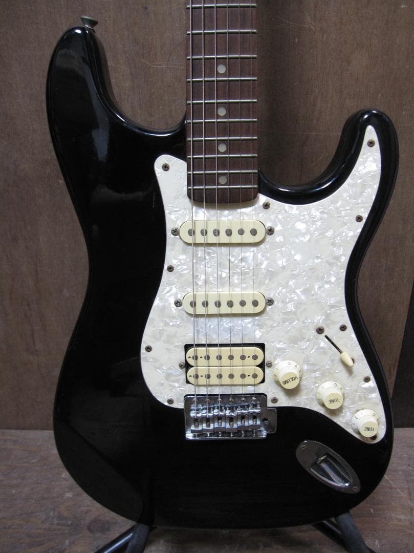 ROCKET DELUXE ストラトキャスタータイプ エレキギター