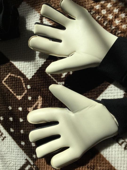 破格！！NIKEキーパーグローブ プーマ キーパーグローブ まとめ売り