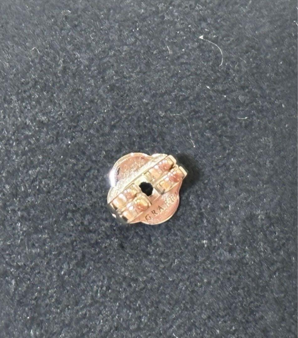 片耳のみ♡グラフワイルドフラワー プティ パヴェ ダイヤモンドスタッドイヤリング