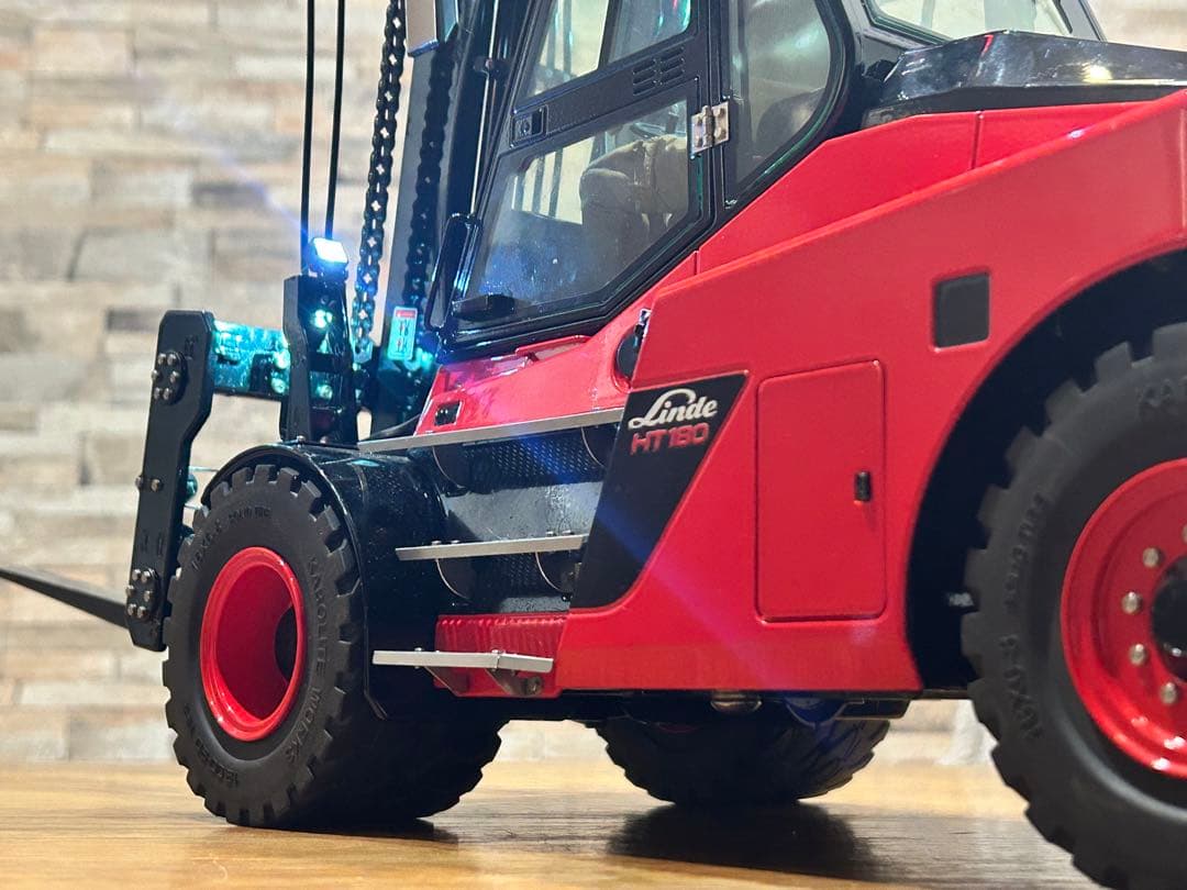 タミヤ1/14 油圧フォークリフト