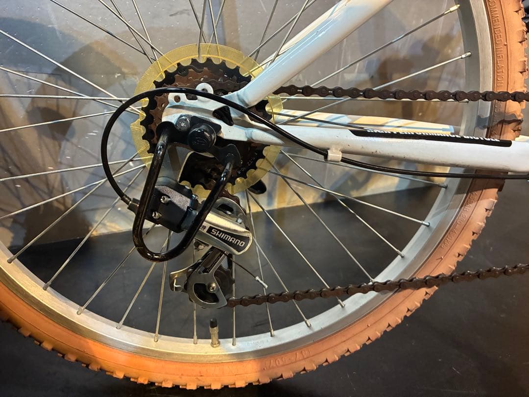 H8 中古キッズバイク 子ども自転車 GRAPHIS 24インチ