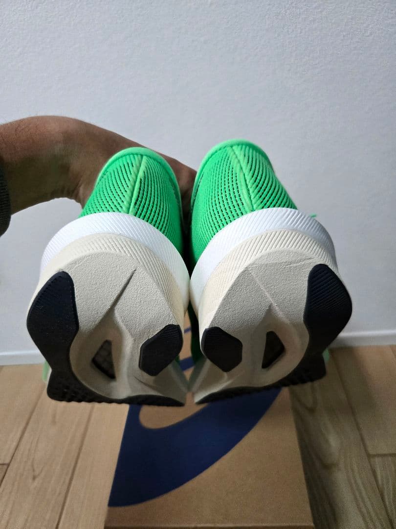 早い者勝ち!! マジックスピード5 26.0cm