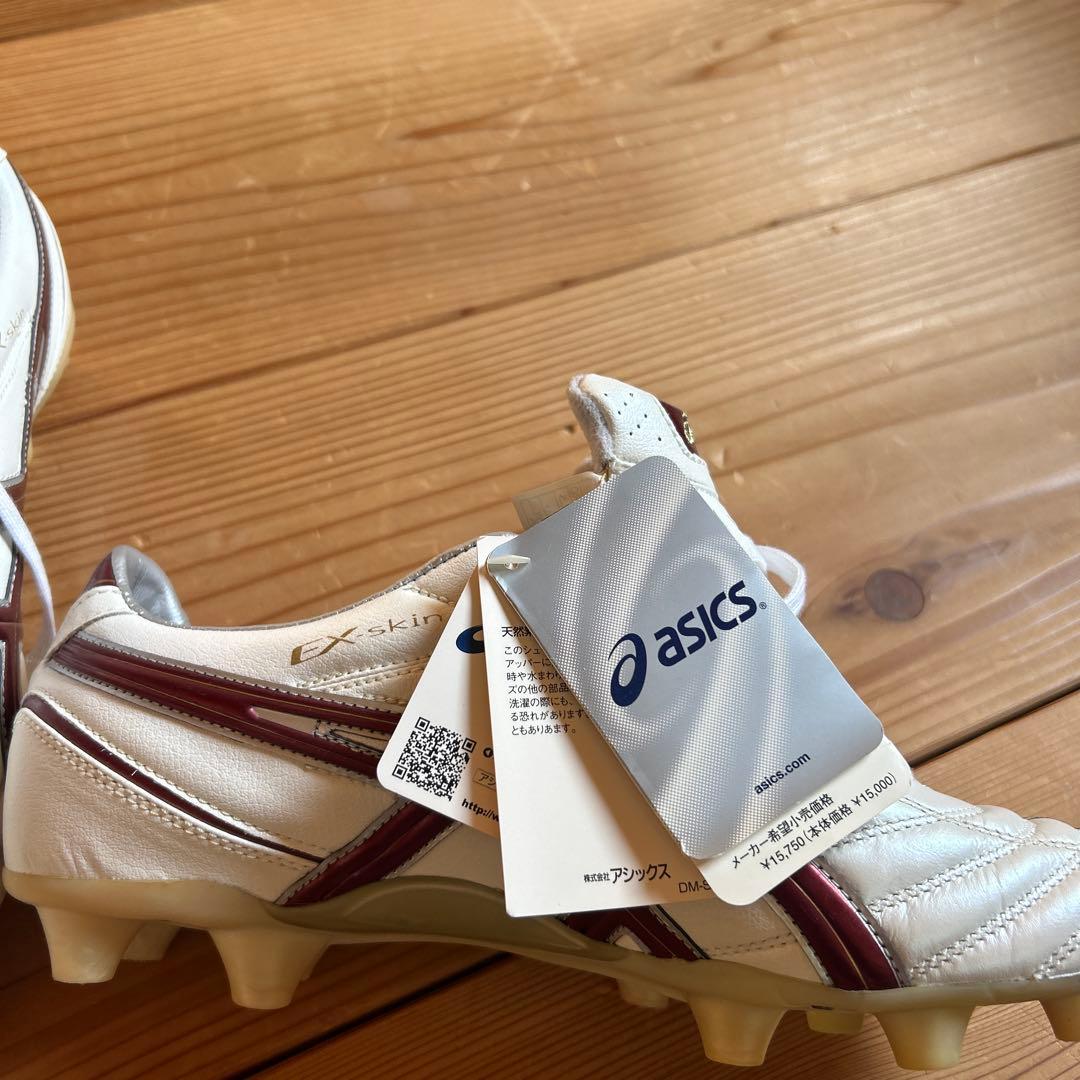 asics アシックスのC3-JFパールホワイト×ワインレッド