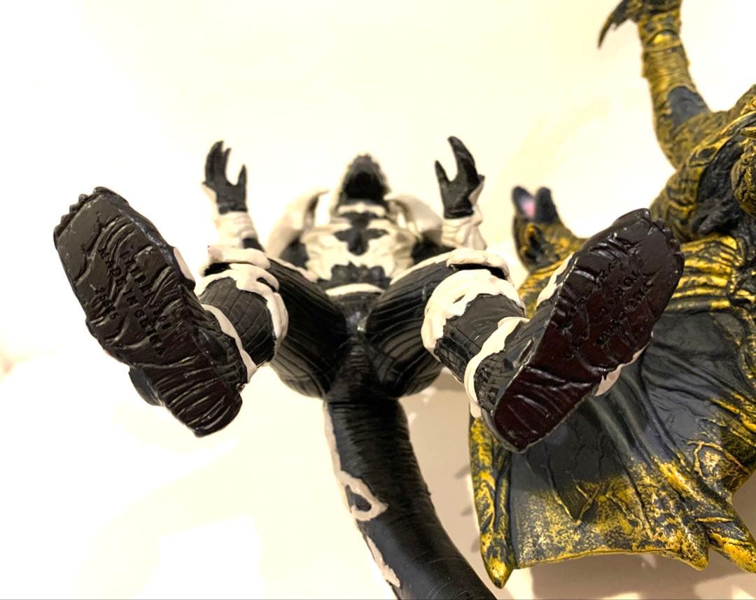 バンダイ旧ムービーモンスターシリーズ 2004モンスターX・カイザーギドラ現状品