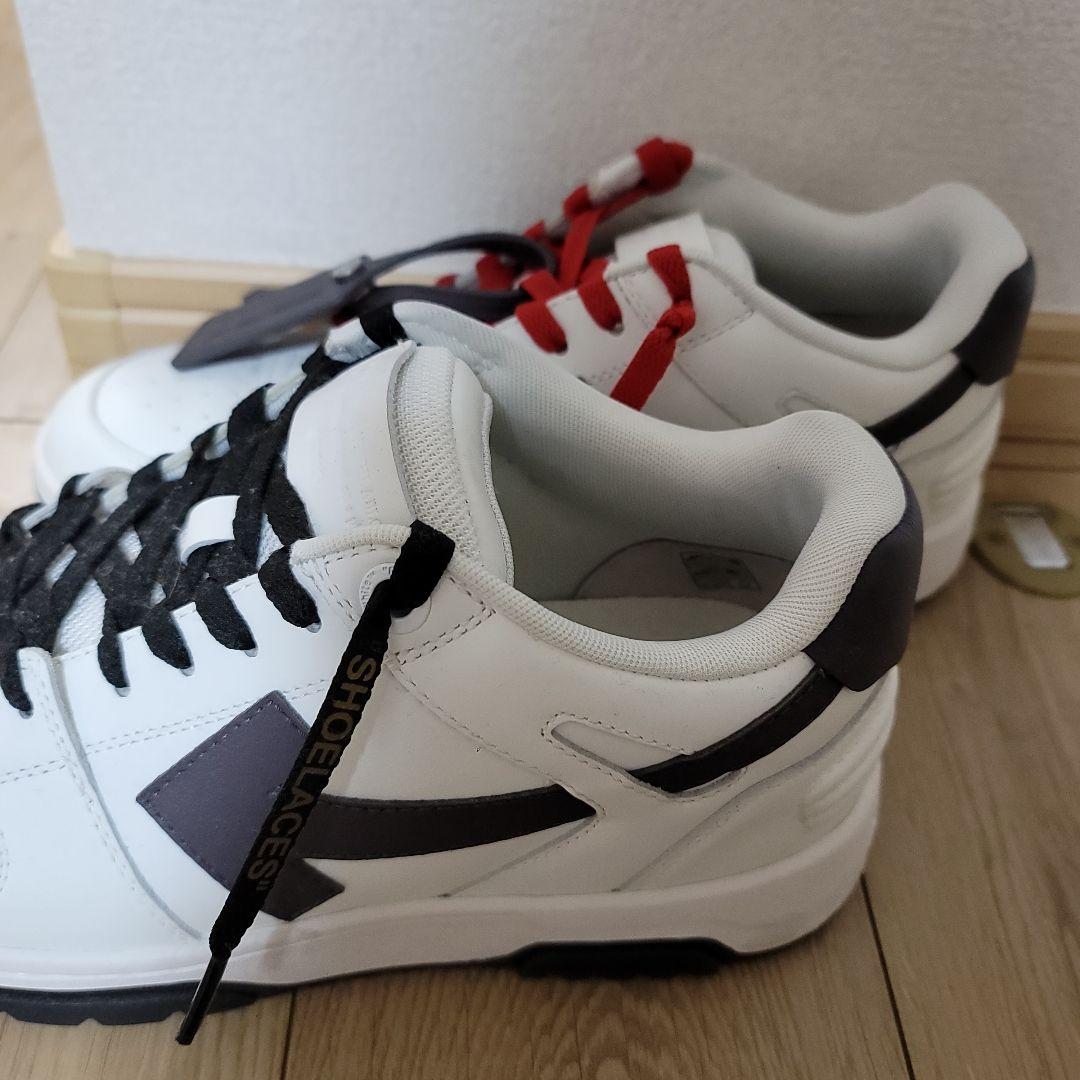 Off-White　スニーカー