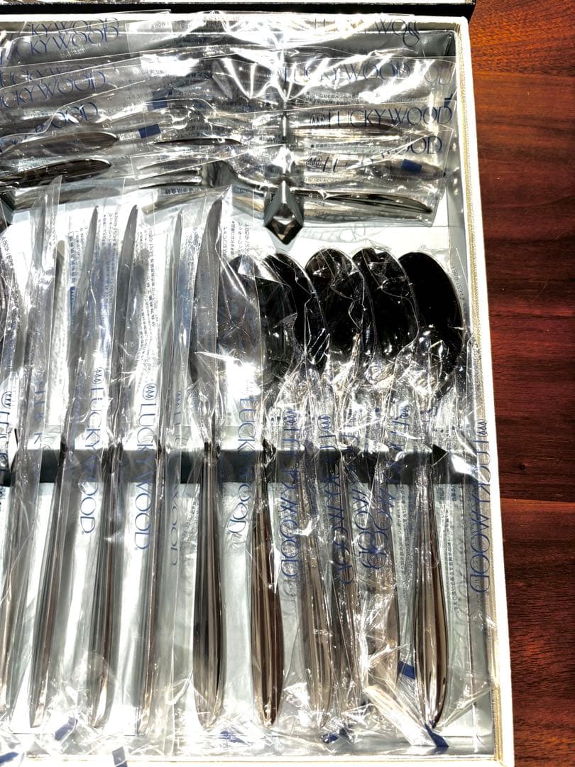 LUCKYWOOD ステンレスカトラリーセット5客+サービングセット