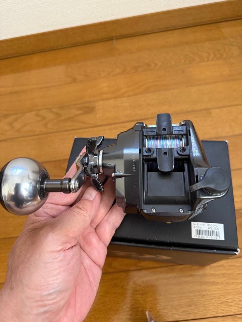 【使用距離・時間極小❗️】DAIWA SEABORG 300J 電動リール 本体