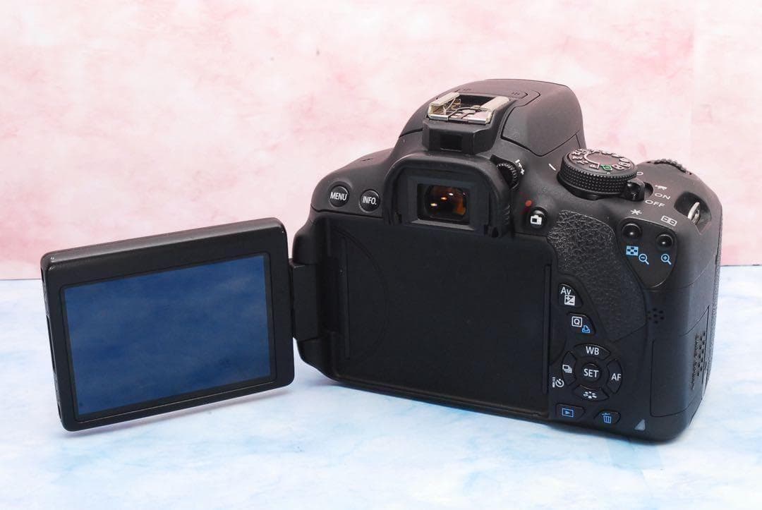 Canon Kiss X7i◎高性能STMレンズ◎一眼レフカメラ◎バッグ付♪