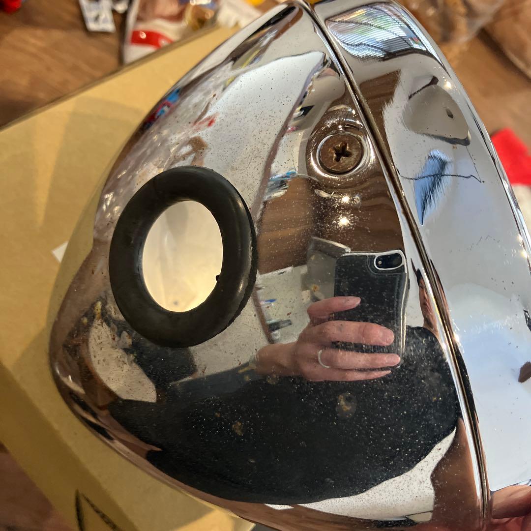 ルーカスヘッドライト　ペイトンプレイス　SR400 メッキ　ケース