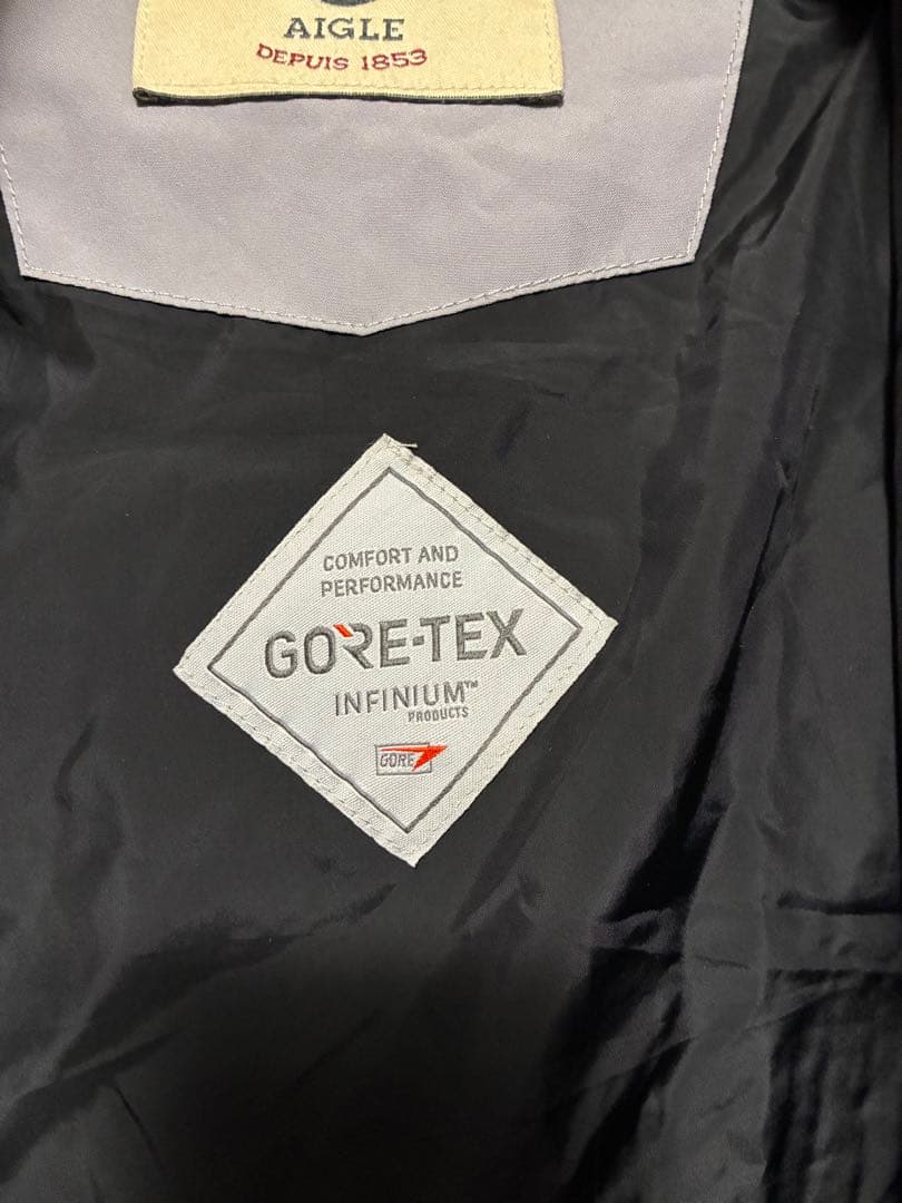 AIGLE（エーグル） ダウンコート ライトグレー系／フード付き／防寒性◎