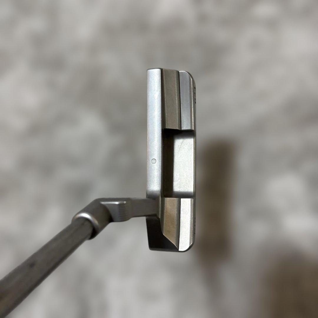 YONEX 削り出しパター