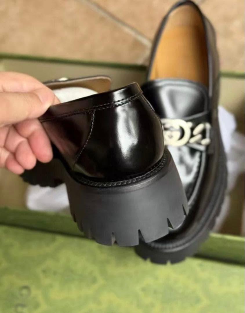 GUCCI 黒 厚底ローファー38