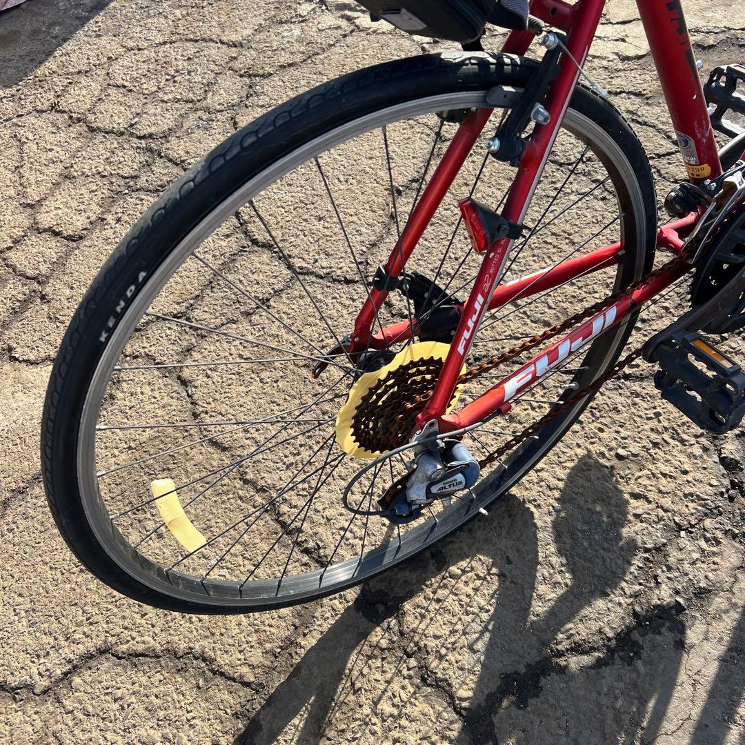 FUJI SPARROW 700*28C アルミ シマノ24速 クロスバイク