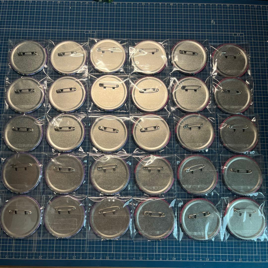 ジョジョ　4部　東方仗助　吉良吉影　缶バッジセット30個