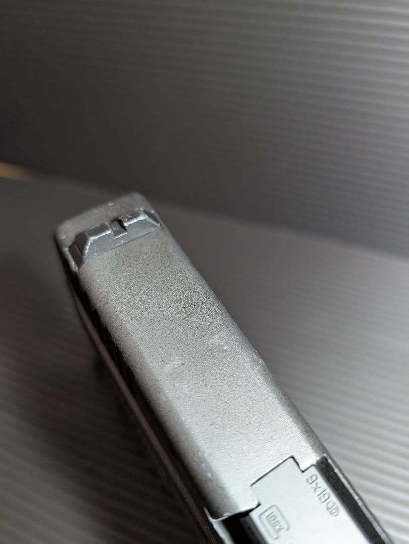 東京マルイ グロック19 GEN4 予備マガジン付き