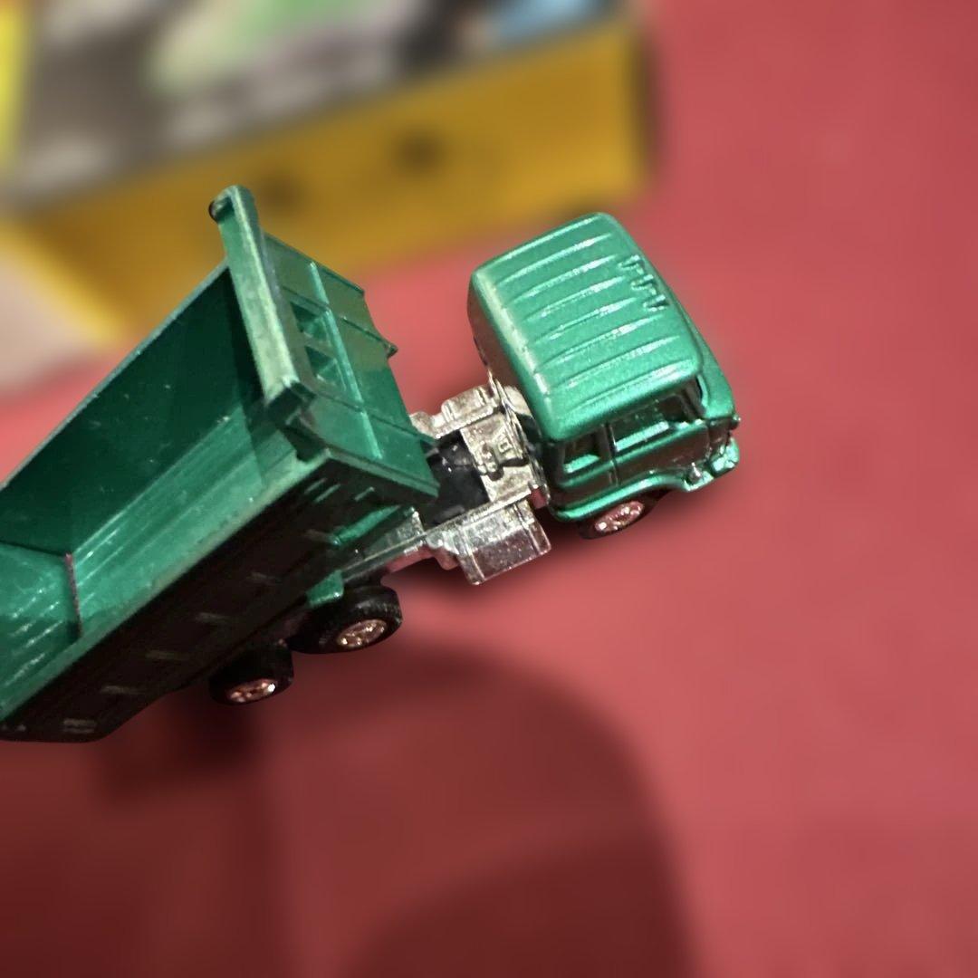 トミカ ヒノダンプカー 1/102