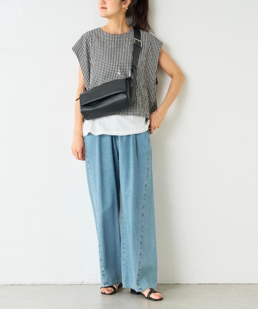 ★連休価格★【新品タグ付】ビアズリー レザー ボディバッグ + 替ベルトセット2