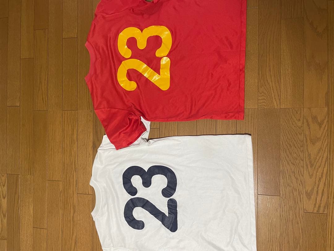 履正社高校サッカー部　白と赤の練習着　2点セット　半袖